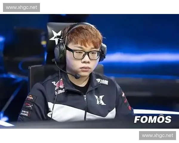 LOL小辉逆风翻盘成就传奇展现超强操作震撼全场观众